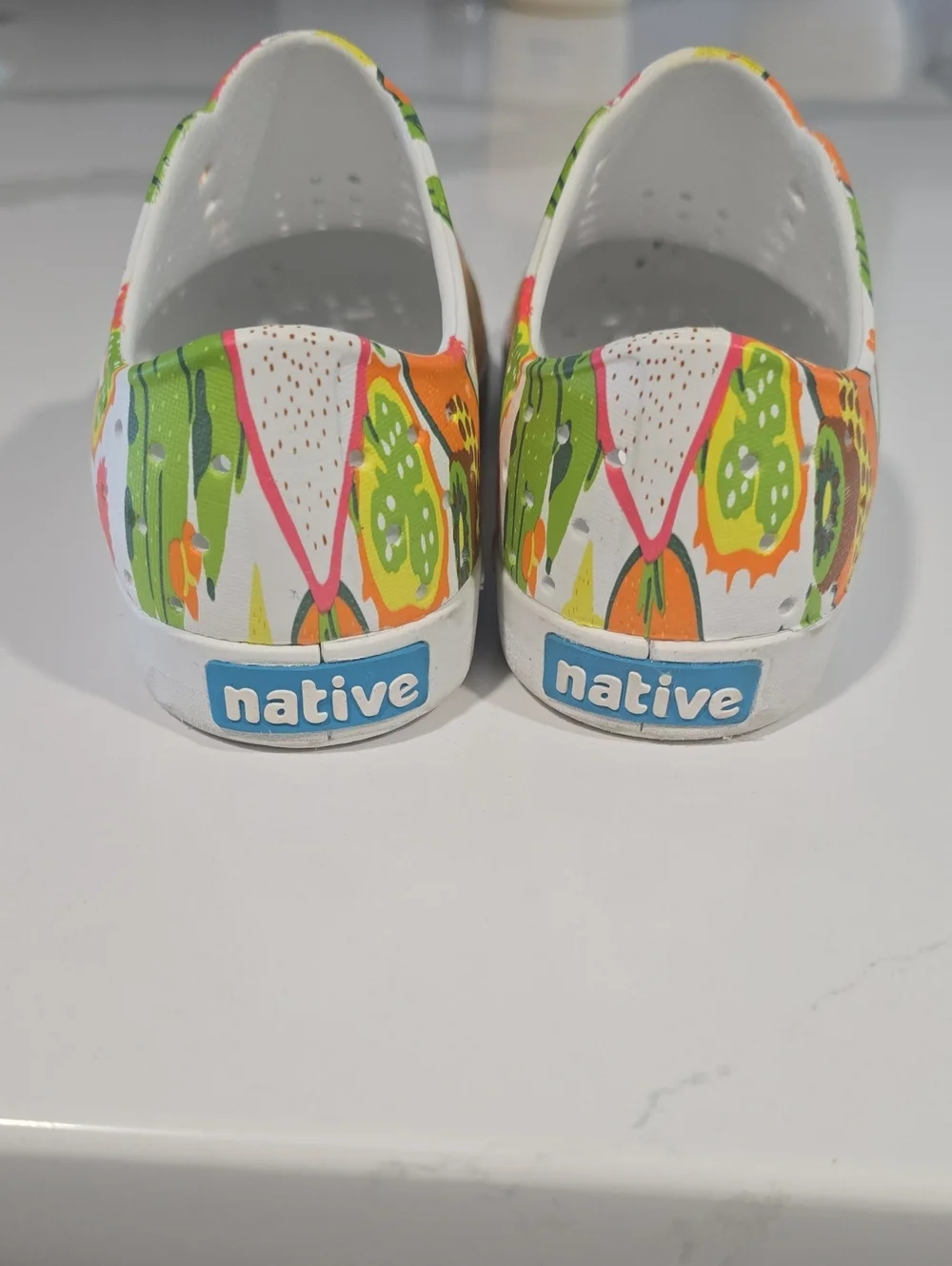 Native Jefferson Water Shoes Tropical Print Size 12 Like New Condition